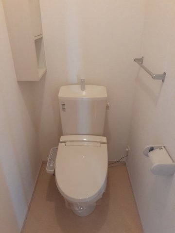 トイレ　ゆったりとした空間のトイレです
