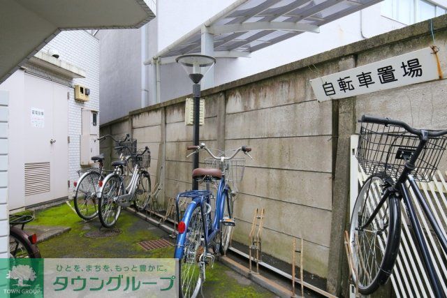 駐車場　駐輪場