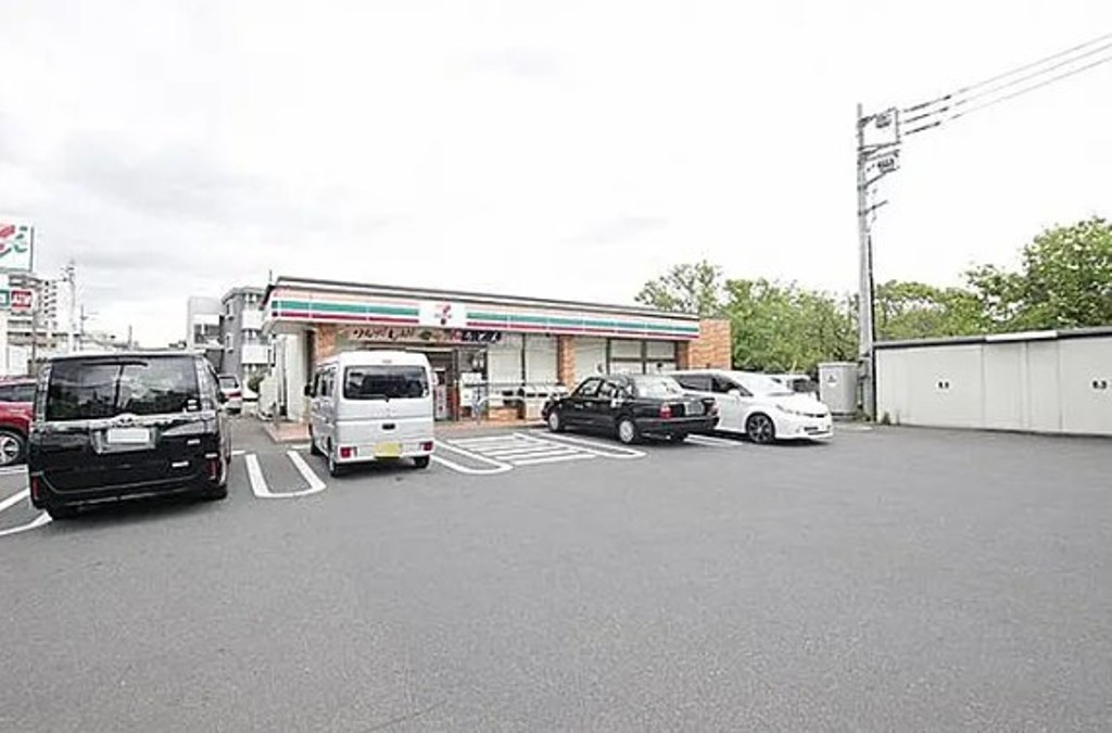 コンビニ　セブン-イレブン 相模原上鶴間本町６丁目店（コンビニ）まで466m