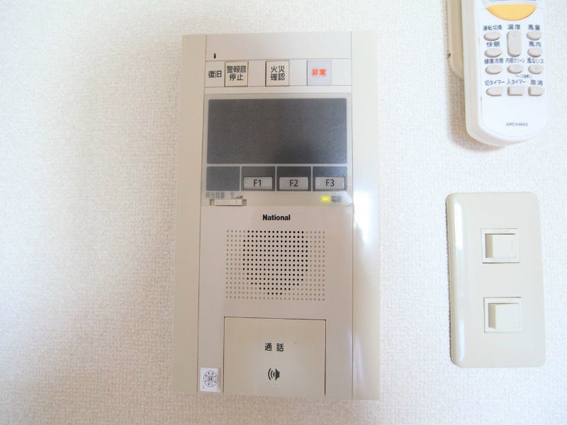 セキュリティ　TVモニター付インターホン