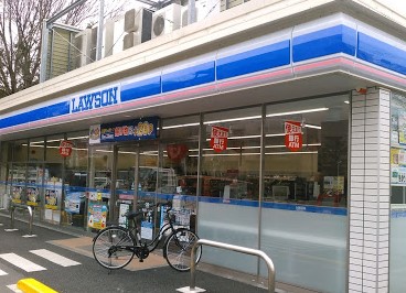 コンビニ　ローソン松戸久保平賀店（コンビニ）まで398m