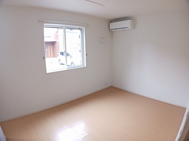 その他部屋・スペース　明るい色調の室内です
