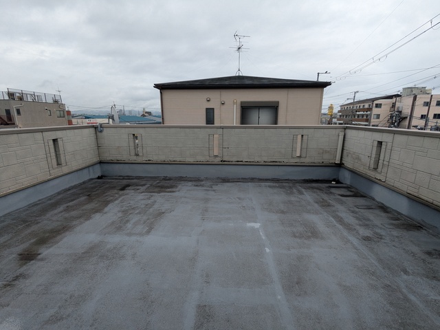唐崎北2丁目店舗付き住宅の内装写真