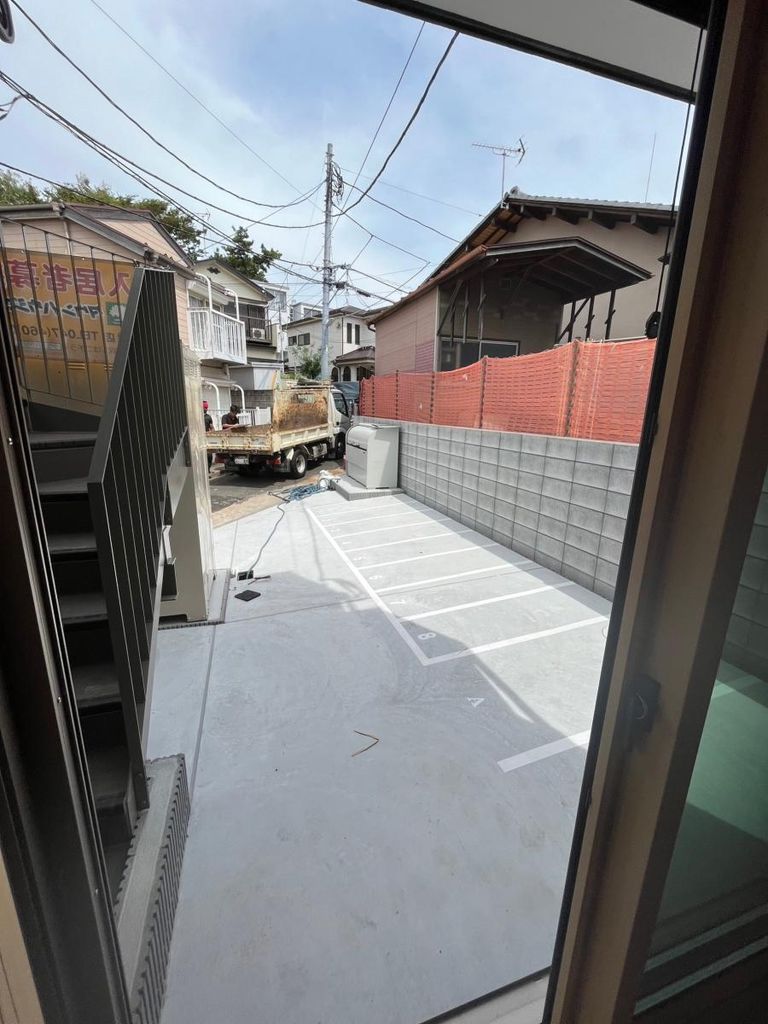 駐車場　駐車場
