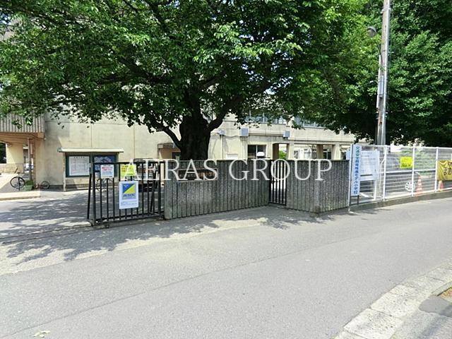 小学校　さいたま市立岩槻小学校（小学校）まで370m