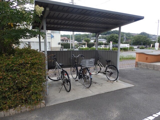 その他　サイクルポート