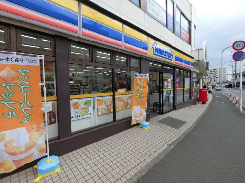 コンビニ　ミニストップ 塚田駅前店（コンビニ）まで758m