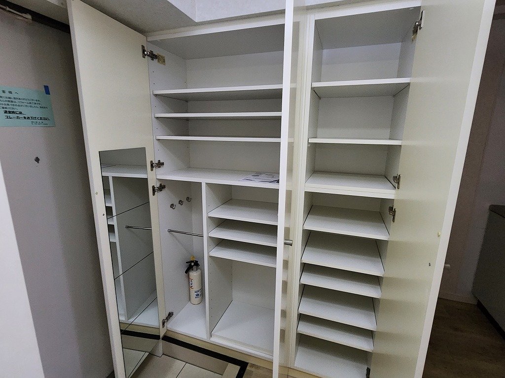 玄関　大容量のシューズＢＯＸ