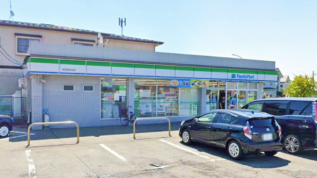 コンビニ　ファミリーマート秋田高校前店（コンビニ）まで463m
