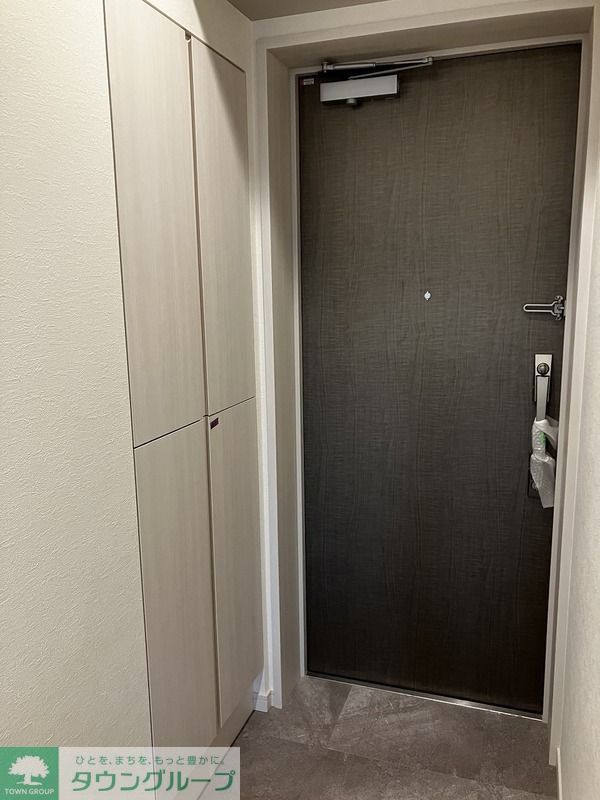 玄関　★お部屋探しは株式会社タウンハウジング東京まで★