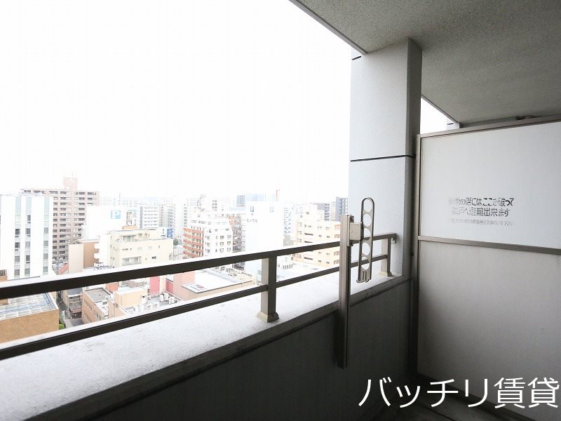 バルコニー　※同マンション別部屋写真のため、現状優先。