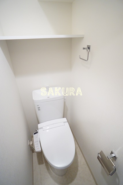 トイレ　嬉しい温水洗浄便座付き♪