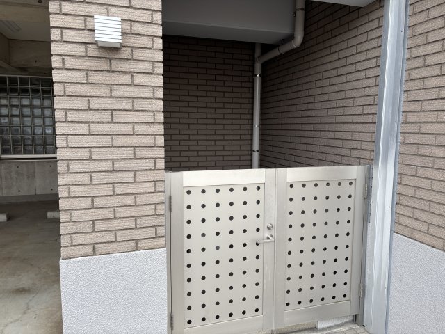 その他　ゴミ捨て場（その他）まで10m