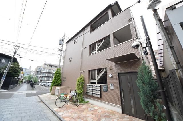 建物外観　駅から徒歩圏内♪