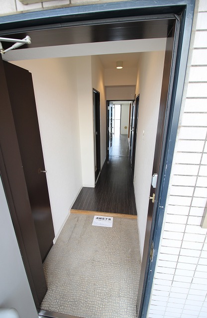 玄関　別の部屋の写真です