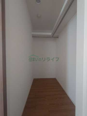 収納　別部屋の参考写真になります。