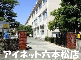 中学校　福岡市立警固中学校（中学校）まで1540m