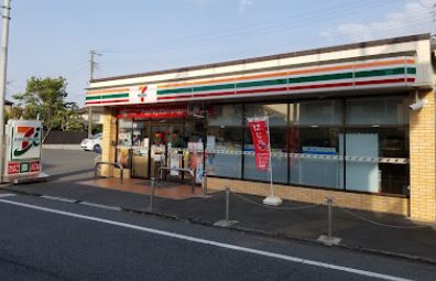 コンビニ　セブンイレブン 藤沢本鵠沼2丁目店（コンビニ）まで227m