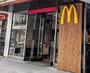 飲食店　マクドナルド横浜元町店（飲食店）まで250m