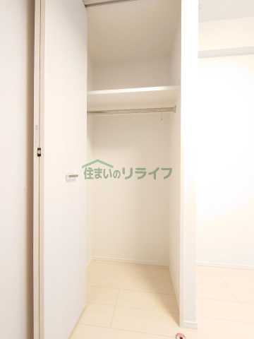 収納　コンフォリア・リヴ根岸二丁目