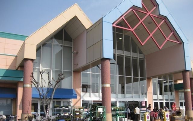 スーパー　マルナカ 中島店（スーパー）まで300m