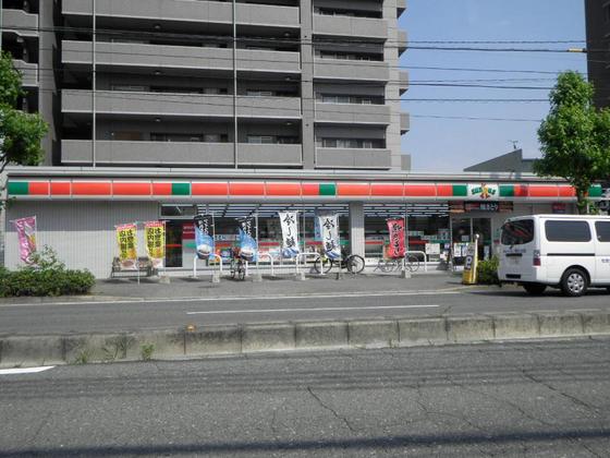 コンビニ　サンクス広島祇園店（コンビニ）まで242m