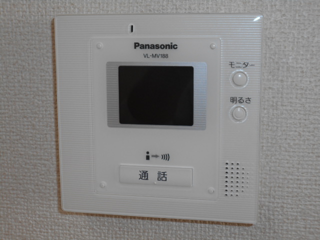 セキュリティ　カラーＴＶモニター付インターホン完備