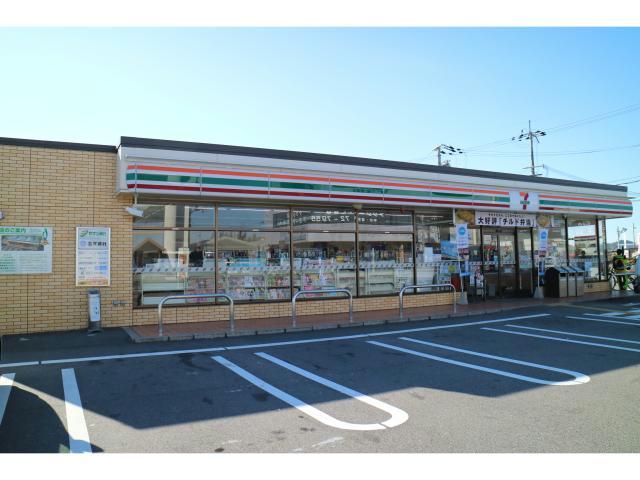 コンビニ　セブンイレブン湖南三雲店（コンビニ）まで484m