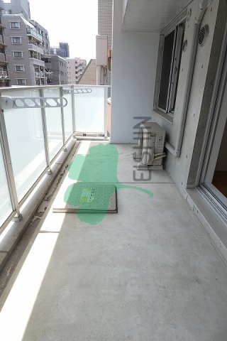 バルコニー　日当たりの良いバルコニーです！