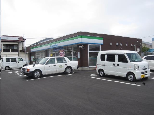 コンビニ　ファミリーマート潮見町店（コンビニ）まで792m