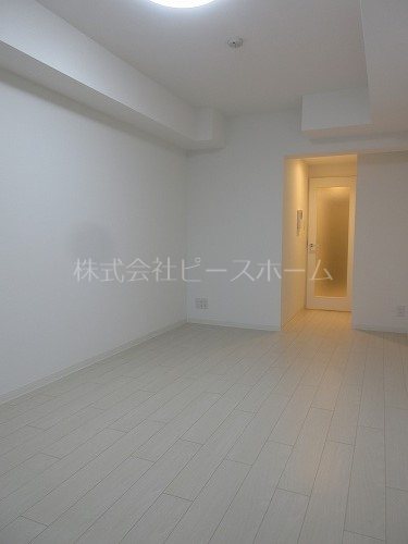 ビバリーホームズ下赤塚の居間写真