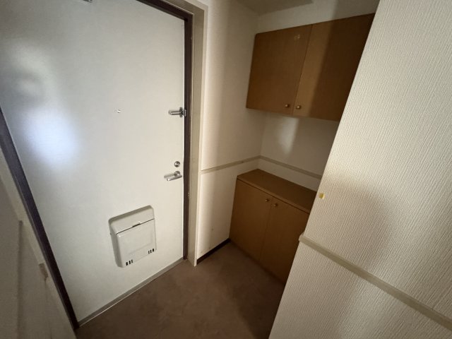 高岡中村コーポIIの玄関写真