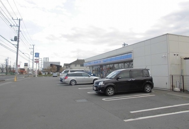 コンビニ　ローソン（コンビニ）まで1300m