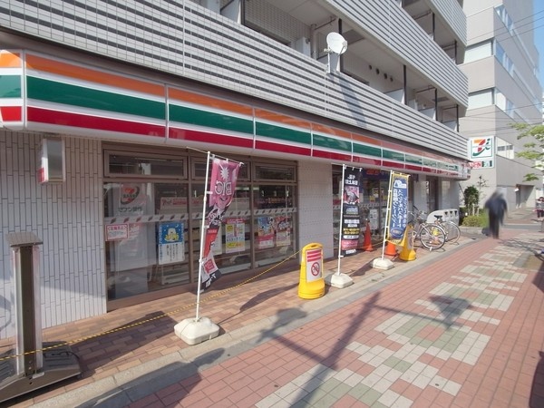 コンビニ　セブンイレブン 江東南砂2丁目店（コンビニ）まで520m