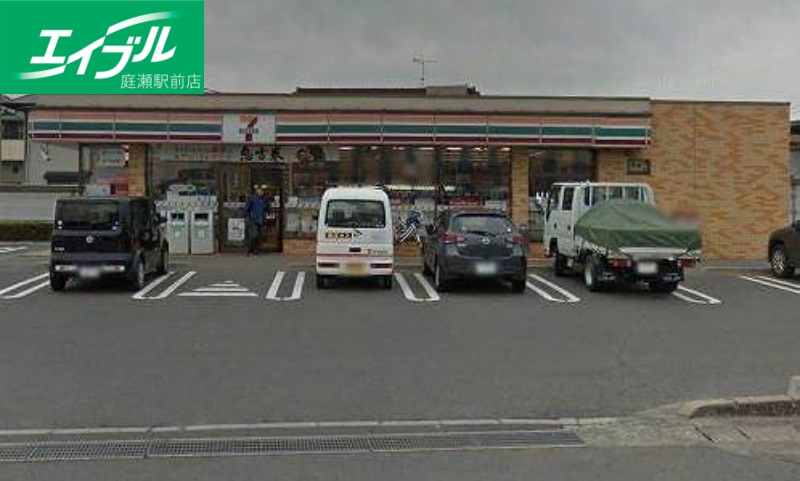 コンビニ　セブンイレブン倉敷玉島上成店（コンビニ）まで669m