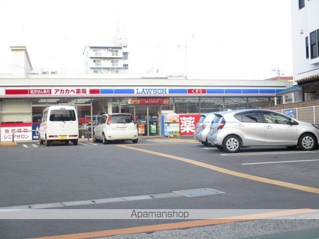 コンビニ　ローソン　アカカベ西鴻池町二丁目店（コンビニ）まで338m