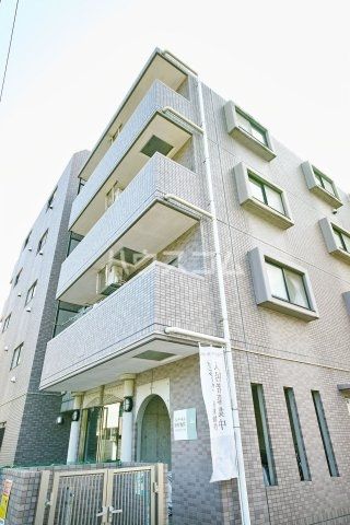 グランドール東寺尾の外観写真