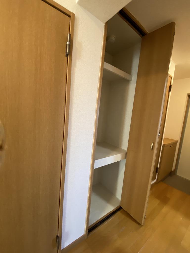 その他　廊下収納