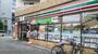 コンビニ　セブンイレブン 大阪江戸堀3丁目店（コンビニ）まで137m