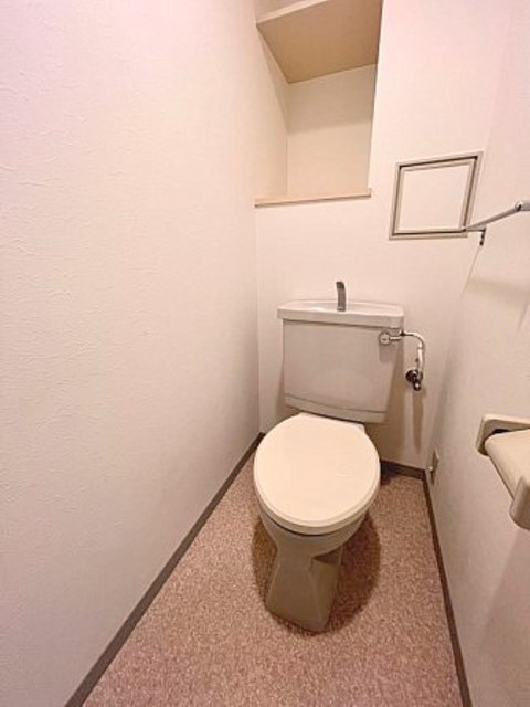 トイレ　同仕様・参考写真