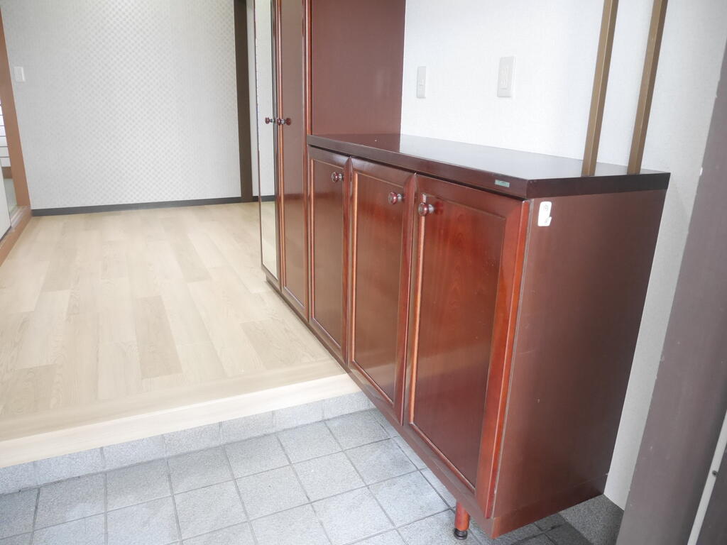 サルドセジュール箱崎駅前の玄関写真