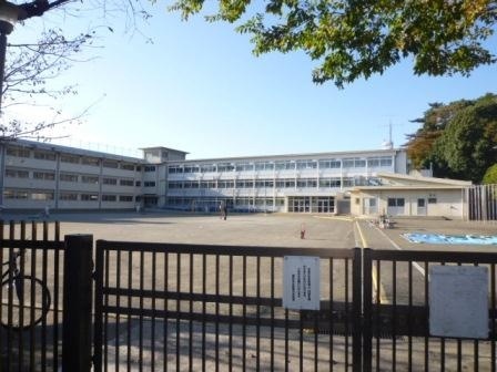 小学校　調布市立若葉小学校（小学校）まで361m