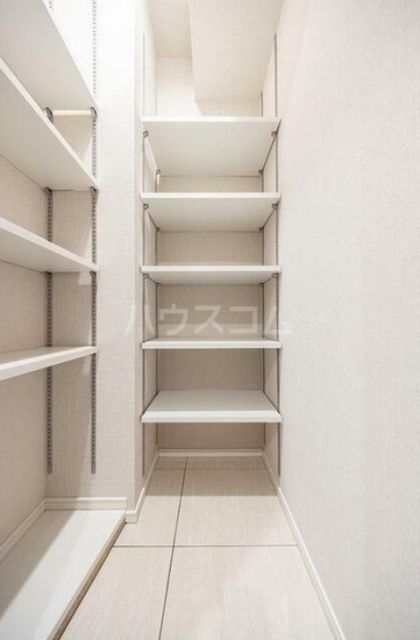 デュオフラッツ一之江Eastの玄関写真