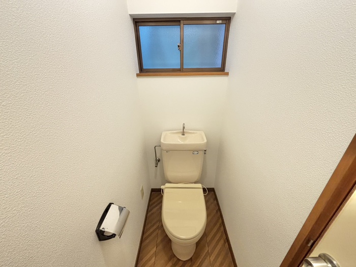 ＪＲ阪和線 南田辺駅 徒歩7分 2階建 築39年のトイレ写真