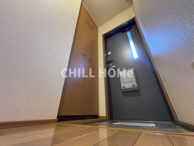 玄関　当社、チルホームのHPもご覧ください(^^)/物件情報多数♪