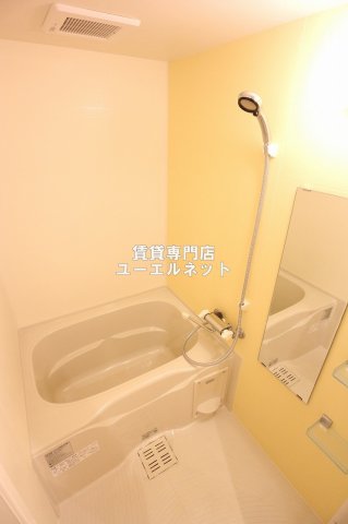 北大阪急行 緑地公園駅 徒歩7分 3階建 築15年の風呂写真