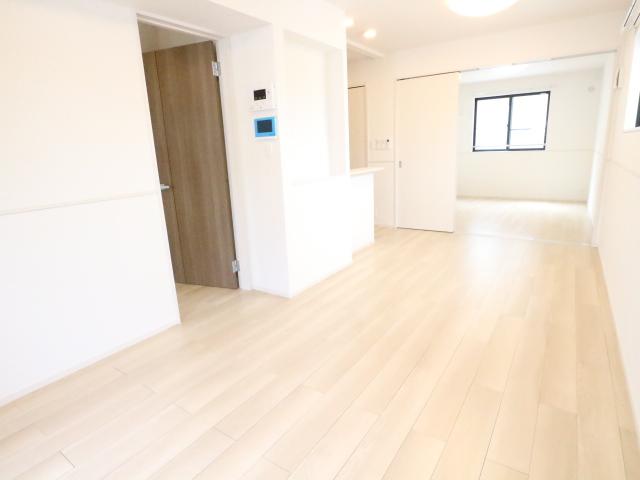 ＪＲ片町線 木津駅 徒歩15分 2階建 築2年の居間写真