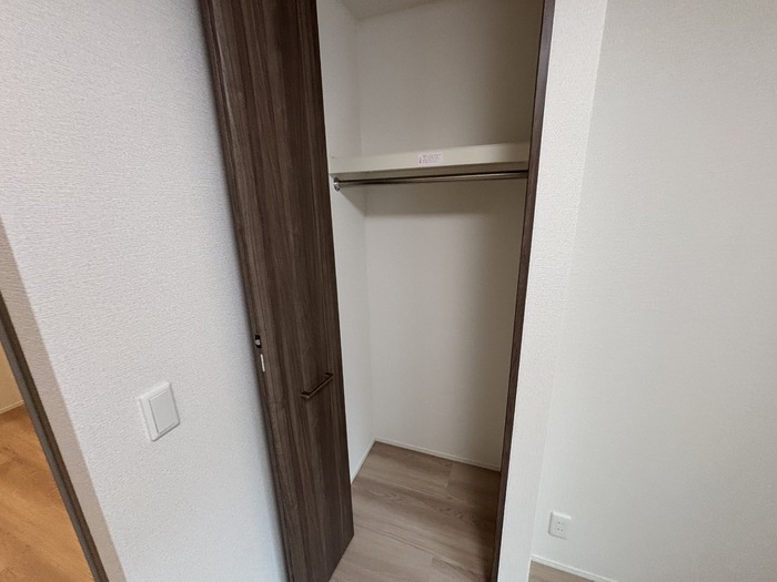 セレスティア西寺尾 1の内装写真