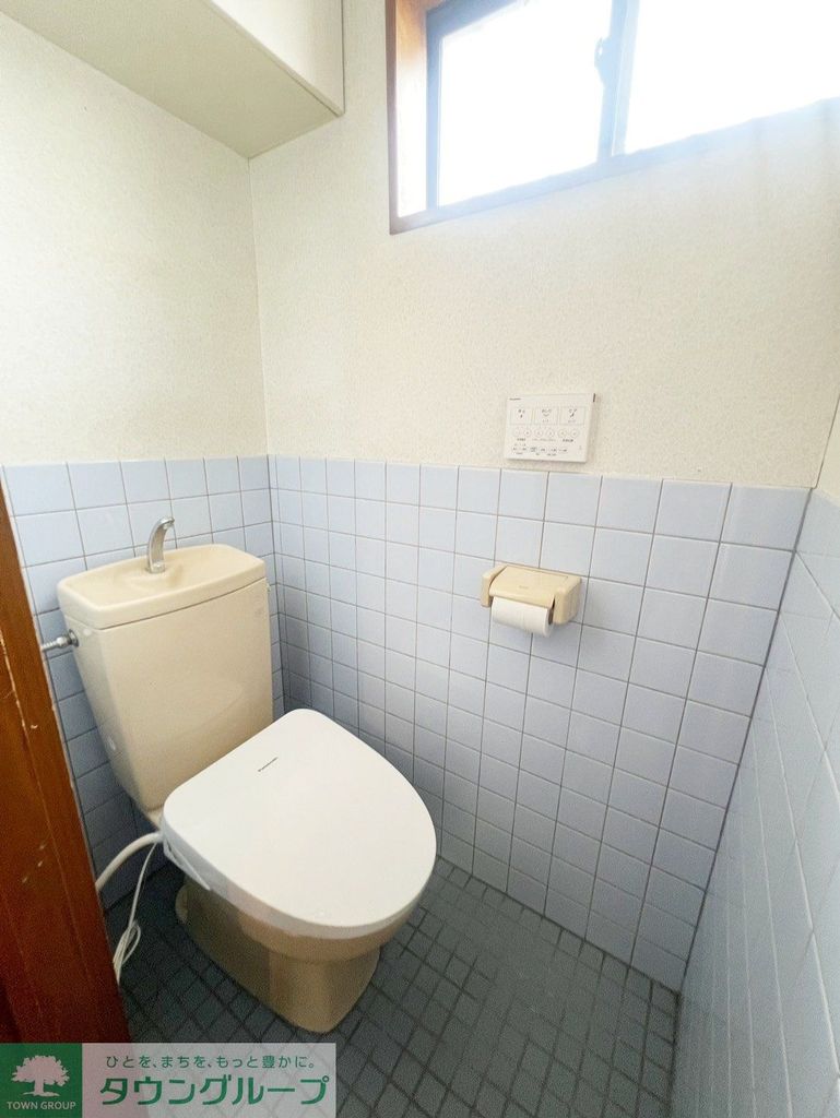 東武東上線 上板橋駅 徒歩5分 3階建 築54年のトイレ写真