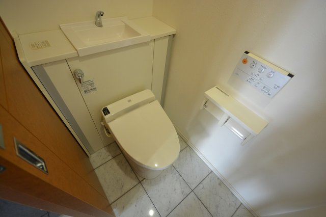 リーガル新福島のトイレ写真